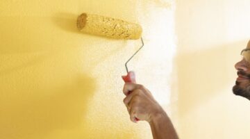 Aprenda como pintar parede com rolo de forma fácil e prática