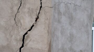 Tipos de fissuras em paredes: entenda as causas