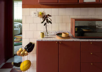 cozinha pintada com marrom avermelhado