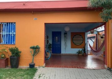 combinação de cores para paredes externas: laranja e vermelho