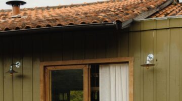 Cores para fachada de casas: monte a paleta ideal e transforme a entrada do seu lar