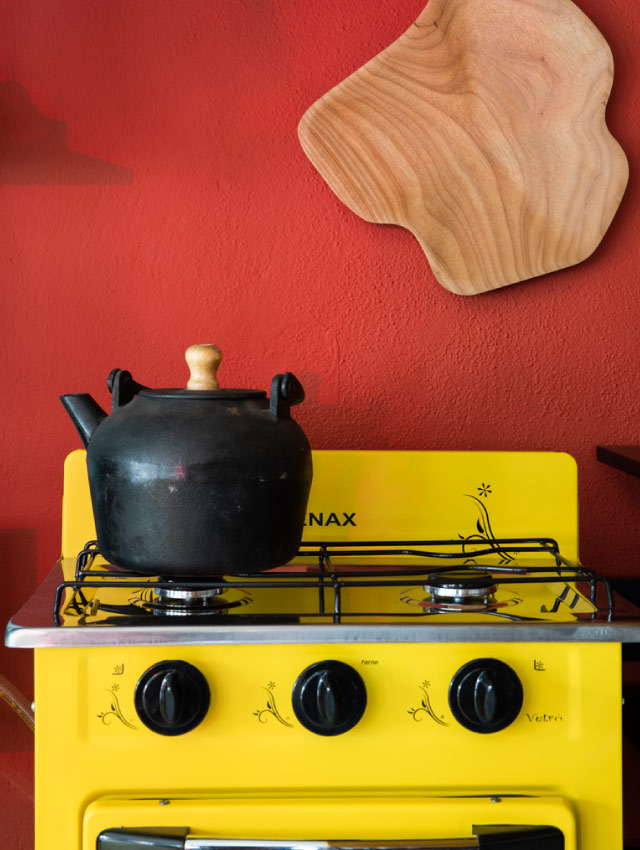 Imagem de cozinha colorida